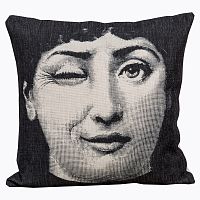 арт-подушка намек fornasetti в Красноярске